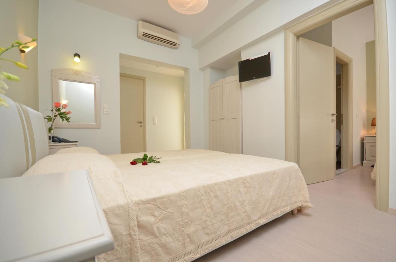 Blue Sky Aparthotel Naxos City Room photo